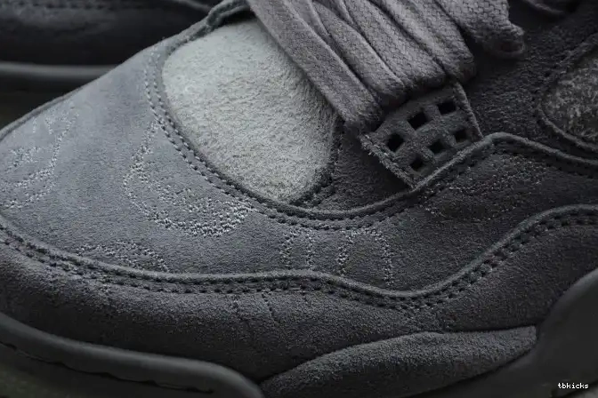 Cheap TBK 930155-003 Air Cool Grey KAWS Jordan x 4 0519